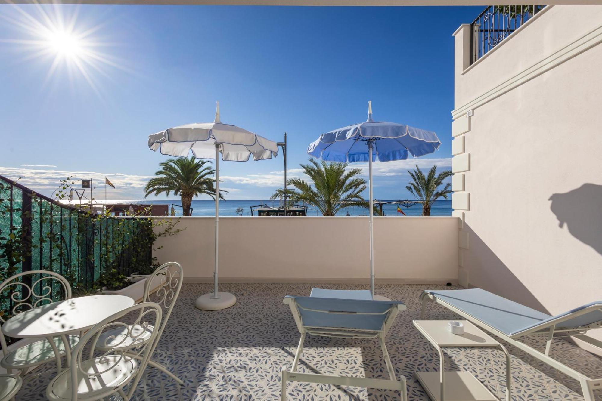 A'Mare Boutique Hotel & Spa Pietra Ligure Exterior foto