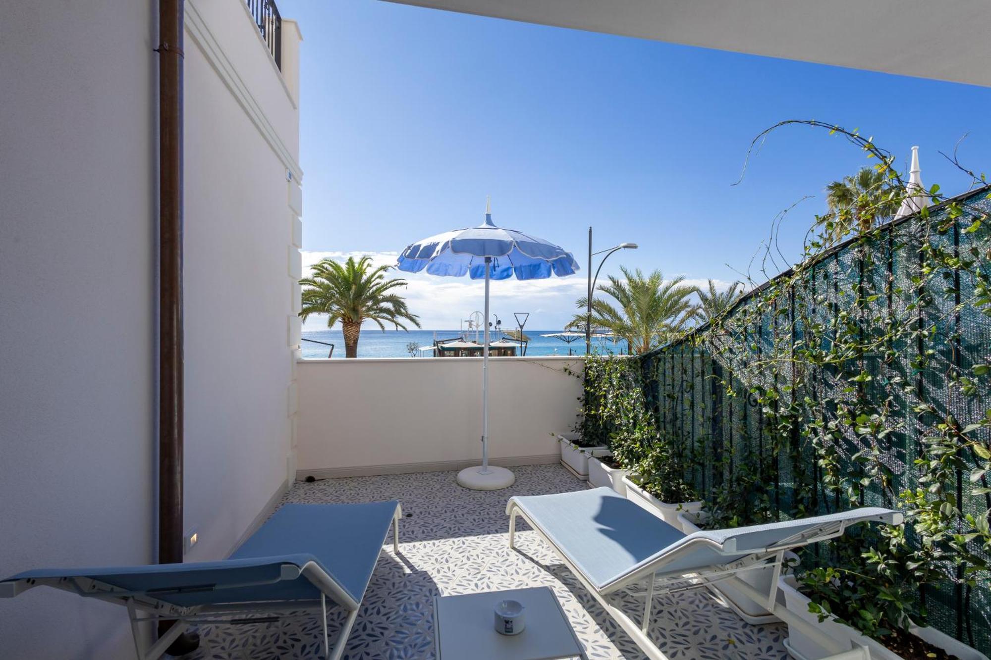 A'Mare Boutique Hotel & Spa Pietra Ligure Exterior foto