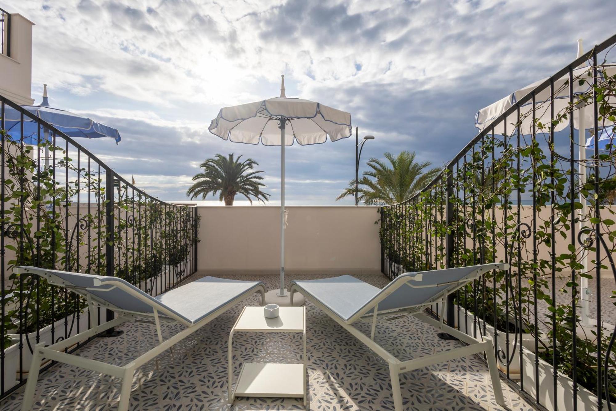 A'Mare Boutique Hotel & Spa Pietra Ligure Exterior foto